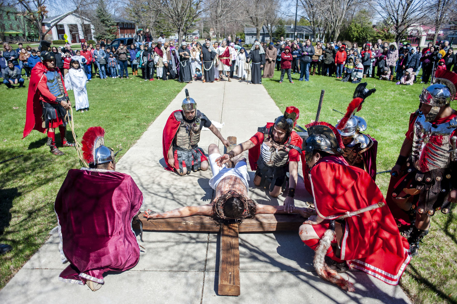 190420_CROSS07